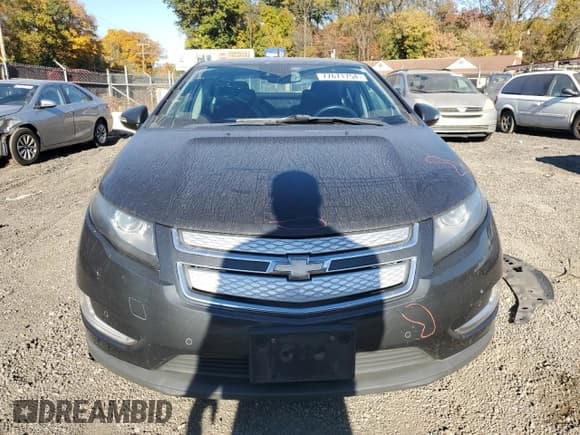 ✅ 2014 Chevrolet Volt • VIN: 1G1RE6E47EU131975 • Lot: 77671754. Wystawiony na Copart z przebiegiem 105 202 mil. Bezpłatny archiwum sprzedaży aukcyjnych z USA i szczegółowy raport historii pojazdu na DreamBid. Zdjęcie 5.
