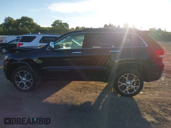 ✅ 2020 Jeep Grand Cherokee Overland • VIN: 1C4RJFCG2LC216404 • Lot: 43418069. Listed on IAAI with 134,119 mi. Free auction sales archive from the USA and detailed vehicle history report at DreamBid. Image 14.