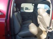 ✅ 2004 Chevrolet Suburban LS • VIN: 3GNFK16Z04G313753 • Лот: 43278743. Опубликован ранее на IAAI с пробегом 354 878 миль. Бесплатный доступ к архиву аукционных продаж из США и подробный отчёт об истории автомобиля на DreamBid. Изображение 8.