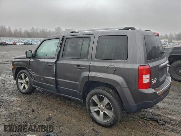 ✅ 2016 Jeep Patriot High Altitude • VIN: 1C4NJRFB4GD580467 • Lot: 93562615. Wystawiony na Copart z przebiegiem 59 642 mil. Bezpłatny archiwum sprzedaży aukcyjnych z USA i szczegółowy raport historii pojazdu na DreamBid. Zdjęcie 2.