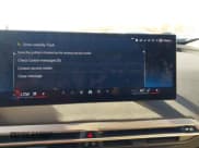 ✅ 2024 BMW iX xDrive50 • VIN: WB523CF06RCR16553 • Lot: 43582026. Wystawiony na IAAI z przebiegiem 15 523 mil. Bezpłatny archiwum sprzedaży aukcyjnych z USA i szczegółowy raport historii pojazdu na DreamBid. Zdjęcie 19.