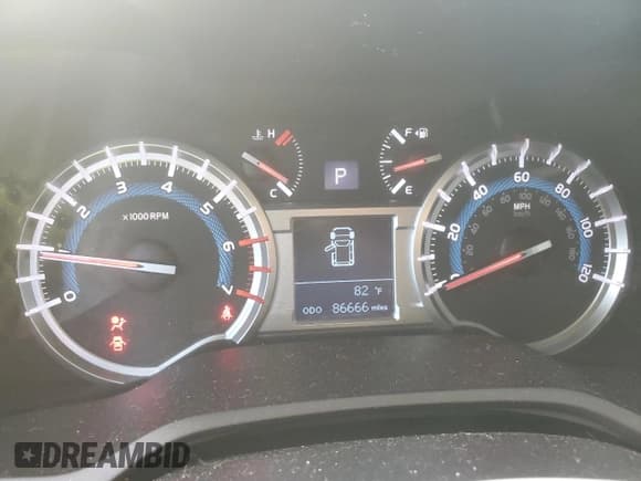 ✅ 2016 Toyota 4Runner Limited • VIN: JTEBU5JR0G5287677 • Lot: 85691205. Listed on Copart with 86,666 mi. Free auction sales archive from the USA and detailed vehicle history report at DreamBid. Image 9.