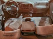 ✅ 2000 Ford F-150 XL • VIN: 2FTRX18L3YCB05126 • Лот: 95019145. Опубликован ранее на Copart с пробегом 276 995 миль. Бесплатный доступ к архиву аукционных продаж из США и подробный отчёт об истории автомобиля на DreamBid. Изображение 8.