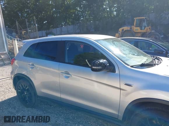 2019 Mitsubishi Outlander ES с VIN JA4AR3AU5KU020585, выставлен на аукционе IAAI как лот 42799191 с пробегом 67 498 миль миль и . История ставок и продаж доступна на DreamBid. Изображение 12.