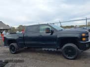 ✅ 2017 Chevrolet Silverado 2500HD LT • VIN: 1GC1KVEY7HF120235 • Lot: 43450105. Wystawiony na IAAI z przebiegiem 110 417 mil. Bezpłatny archiwum sprzedaży aukcyjnych z USA i szczegółowy raport historii pojazdu na DreamBid. Zdjęcie 13.