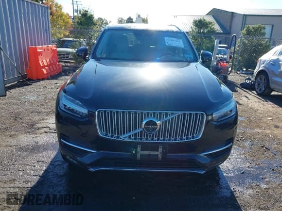 ✅ 2016 Volvo XC90 T6 Inscription • VIN: YV4A22PLXG1013155 • Lot: 43483061. Listed on IAAI with 136,269 mi. Free auction sales archive from the USA and detailed vehicle history report at DreamBid. Image 12.