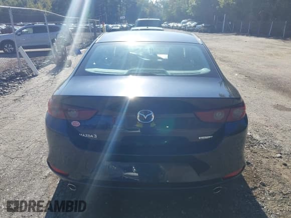 ✅ 2021 Mazda 3 S • VIN: JM1BPAALXM1313494 • Lot: 43250510. Listed on IAAI with 37,371 mi. Free auction sales archive from the USA and detailed vehicle history report at DreamBid. Image 16.