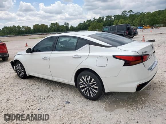 ✅ 2023 Nissan Altima SV • VIN: 1N4BL4DW8PN408786 • Lot: 70944705. Wystawiony na Copart z przebiegiem 49 471 mil. Bezpłatny archiwum sprzedaży aukcyjnych z USA i szczegółowy raport historii pojazdu na DreamBid. Zdjęcie 2.
