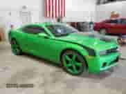 2011 Chevrolet Camaro 2LT z VIN 2G1FC1ED2B9170669, wystawiony jako Copart lot #90103385 z przebiegiem 179 806 mil mil oraz Szkoda całkowita • Salvage title. Historia ofert i sprzedaży dostępna na DreamBid. Obrazek 4.