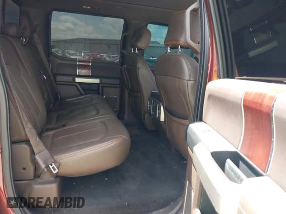 ✅ 2015 Ford F-150 XLT • VIN: 1FTEW1EF5FFC11272 • Lot: 42299443. Wystawiony na IAAI z przebiegiem Nie podano. Bezpłatny archiwum sprzedaży aukcyjnych z USA i szczegółowy raport historii pojazdu na DreamBid. Zdjęcie 8.