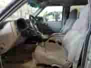 ✅ 2004 Chevrolet Blazer LS • VIN: 1GNDT13X84K112313 • Lot: 62817553. Wystawiony na Copart z przebiegiem 156 427 mil. Bezpłatny archiwum sprzedaży aukcyjnych z USA i szczegółowy raport historii pojazdu na DreamBid. Zdjęcie 7.