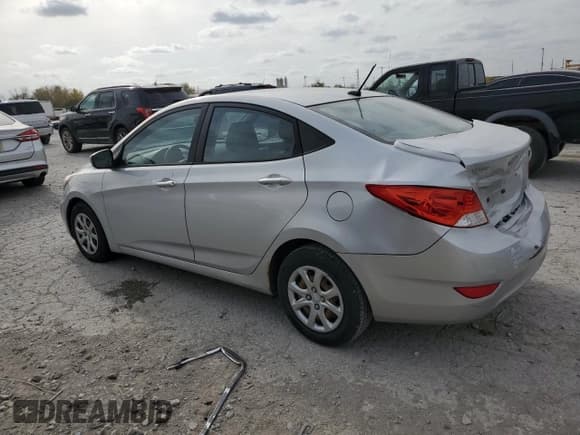 ✅ 2013 Hyundai Accent GLS • VIN: KMHCT4AE3DU569201 • Лот: 78073264. Опубликован ранее на Copart с пробегом 146 448 миль. Бесплатный доступ к архиву аукционных продаж из США и подробный отчёт об истории автомобиля на DreamBid. Изображение 2.