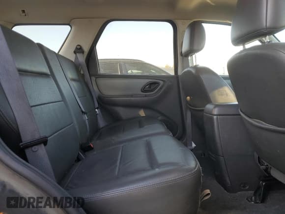✅ 2006 Ford Escape XLT • VIN: 1FMCU93166KC47848 • Lot: 85583935. Listed on Copart with 304,843 mi. Free auction sales archive from the USA and detailed vehicle history report at DreamBid. Image 11.