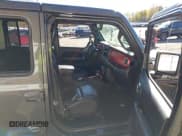 ✅ 2018 Jeep Wrangler Unlimited Rubicon • VIN: 1C4HJXFG5JW259000 • Лот: 43589958. Опубликован ранее на IAAI с пробегом 85 168 миль. Бесплатный доступ к архиву аукционных продаж из США и подробный отчёт об истории автомобиля на DreamBid. Изображение 5.