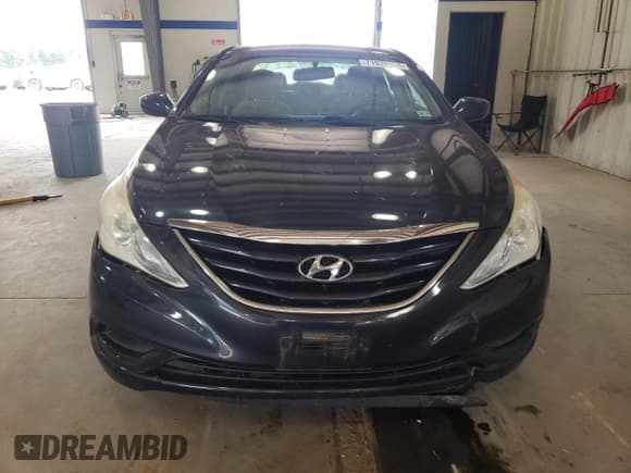 ✅ 2012 Hyundai Sonata GLS • VIN: 5NPEB4AC9CH502724 • Lot: 71928054. Listed on Copart with 117,733 mi. Free auction sales archive from the USA and detailed vehicle history report at DreamBid. Image 5.