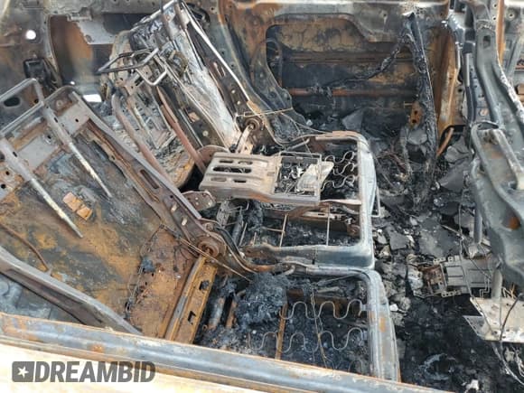 ✅ 2017 Kia Sorento LX • VIN: 5XYPGDA39HG333085 • Lot: 70661065. Listed on Copart with Not provided. Free auction sales archive from the USA and detailed vehicle history report at DreamBid. Image 11.