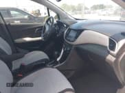 ✅ 2020 Chevrolet Trax LS • VIN: 3GNCJKSB2LL126640 • Lot: 42547540. Listed on IAAI with 86,058 mi. Free auction sales archive from the USA and detailed vehicle history report at DreamBid. Image 5.