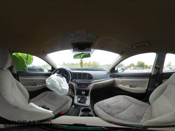 2017 Hyundai Elantra SE z VIN 5NPD84LF3HH010697, wystawiony jako IAAI lot #43279385 z przebiegiem 89 836 mil mil oraz . Historia ofert i sprzedaży dostępna na DreamBid. Obrazek 19.