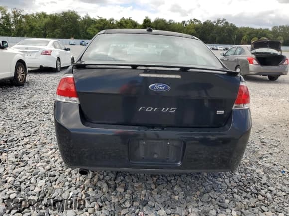 ✅ 2010 Ford Focus SE • VIN: 1FAHP3CN4AW144744 • Lot: 83990085. Wystawiony na Copart z przebiegiem 96 839 mil. Bezpłatny archiwum sprzedaży aukcyjnych z USA i szczegółowy raport historii pojazdu na DreamBid. Zdjęcie 6.