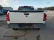2008 Dodge 1500 ST z VIN 1D7HA16K88J227687, wystawiony jako Copart lot #76589134 z przebiegiem 177 112 mil mil oraz Szkoda całkowita • Salvage title. Historia ofert i sprzedaży dostępna na DreamBid. Obrazek 6.