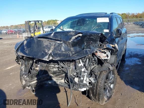 ✅ 2025 Dodge Durango GT • VIN: 1C4RDJDG9SC542692 • Lot: 43317092. Listed on IAAI with 7,298 mi. Free auction sales archive from the USA and detailed vehicle history report at DreamBid. Image 6.