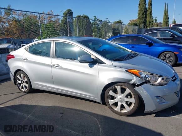 ✅ 2013 Hyundai Elantra Limited • VIN: 5NPDH4AE7DH415532 • Lot: 43584992. Listed on IAAI with 126,884 mi. Free auction sales archive from the USA and detailed vehicle history report at DreamBid. Image 13.