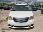 ✅ 2011 Chrysler Town & Country Limited • VIN: 2A4RR6DG0BR688074 • Лот: 69177755. Опубликован ранее на Copart с пробегом 185 046 миль. Бесплатный доступ к архиву аукционных продаж из США и подробный отчёт об истории автомобиля на DreamBid. Изображение 5.