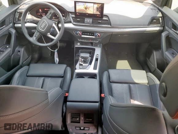 ✅ 2023 Audi Q5 Sportback S line Premium Plus • VIN: WA15AAFY8P2108283 • Лот: 69663585. Опубликован ранее на Copart с пробегом 30 373 миль. Бесплатный доступ к архиву аукционных продаж из США и подробный отчёт об истории автомобиля на DreamBid. Изображение 8.