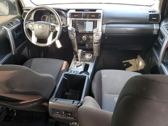 ✅ 2022 Toyota 4Runner SR5 • VIN: JTEMU5JR0N6027358 • Лот: 87312485. Опубликован ранее на Copart с пробегом 25 962 миль. Бесплатный доступ к архиву аукционных продаж из США и подробный отчёт об истории автомобиля на DreamBid. Изображение 8.