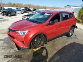 ✅ 2017 Toyota RAV4 LE • VIN: JTMBFREVXHJ170565 • Лот: 91215745. Опубликован ранее на Copart с пробегом 102 456 миль. Бесплатный доступ к архиву аукционных продаж из США и подробный отчёт об истории автомобиля на DreamBid. Изображение 1.
