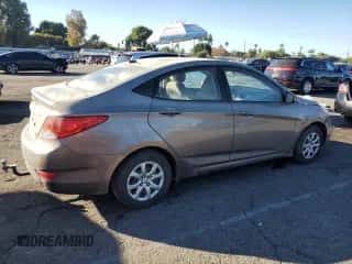 2013 Hyundai Accent GLS с VIN KMHCT4AE2DU317648, выставлен на аукционе Copart как лот 89714955 с пробегом 172 717 миль миль и Чистый • Clean title. История ставок и продаж доступна на DreamBid. Изображение 3.