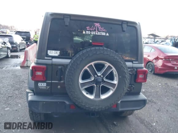 ✅ 2020 Jeep Wrangler Unlimited Sahara Altitude • VIN: 1C4HJXEN7LW122756 • Lot: 43805621. Listed on IAAI with 127,613 mi. Free auction sales archive from the USA and detailed vehicle history report at DreamBid. Image 16.