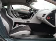 ✅ 2015 Aston Martin Vantage GT • VIN: SCFEKBAL2FGC19020 • Lot: 46138035. Wystawiony na Copart z przebiegiem 34 752 mil. Bezpłatny archiwum sprzedaży aukcyjnych z USA i szczegółowy raport historii pojazdu na DreamBid. Zdjęcie 10.