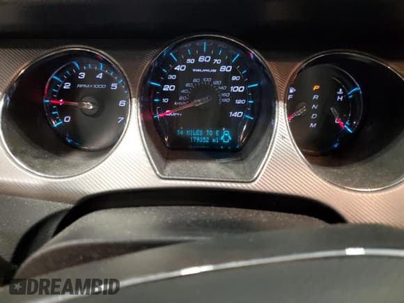 ✅ 2011 Ford Taurus SHO • VIN: 1FAHP2KT6BG103912 • Lot: 93778685. Wystawiony na Copart z przebiegiem 179 352 mil. Bezpłatny archiwum sprzedaży aukcyjnych z USA i szczegółowy raport historii pojazdu na DreamBid. Zdjęcie 9.