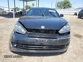 2008 Hyundai Tiburon GT с VIN KMHHN66F18U295838, выставлен на аукционе Copart как лот 51972325 с пробегом 147 626 миль миль и Списание • Salvage title. История ставок и продаж доступна на DreamBid. Изображение 5.
