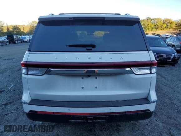 ✅ 2023 Lincoln Navigator Reserve • VIN: 5LMJJ2LGXPEL09907 • Lot: 86465205. Listed on Copart with 14,282 mi. Free auction sales archive from the USA and detailed vehicle history report at DreamBid. Image 6.