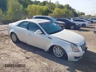 ✅ 2013 Cadillac CTS Luxury • VIN: 1G6DG5E5XD0147711 • Lot: 43327369. Wystawiony na IAAI z przebiegiem 55 317 mil. Bezpłatny archiwum sprzedaży aukcyjnych z USA i szczegółowy raport historii pojazdu na DreamBid. Zdjęcie 1.