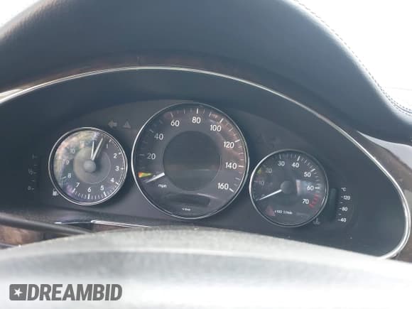 ✅ 2008 Mercedes-Benz CLS 550 • VIN: WDDDJ72X68A124710 • Lot: 42077595. Listed on IAAI with Not provided. Free auction sales archive from the USA and detailed vehicle history report at DreamBid. Image 7.