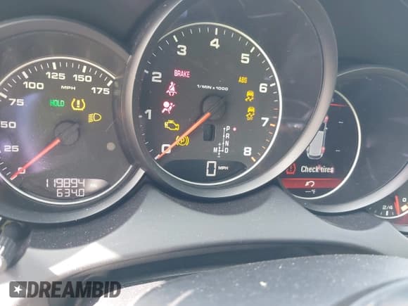 ✅ 2017 Porsche Cayenne • VIN: WP1AA2A28HKA86217 • Lot: 42099025. Listed on IAAI with 119,894 mi. Free auction sales archive from the USA and detailed vehicle history report at DreamBid. Image 7.