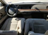 ✅ 2006 Ford Crown Victoria • VIN: 2FAFP73V26X148253 • Лот: 70525914. Опубликован ранее на Copart с пробегом Не указан. Бесплатный доступ к архиву аукционных продаж из США и подробный отчёт об истории автомобиля на DreamBid. Изображение 8.