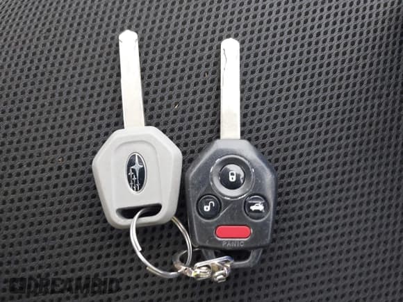 ✅ 2013 Subaru Outback 2.5i • VIN: 4S4BRBAC5D3215912 • Lot: 43780819. Listed on IAAI with 115,489 mi. Free auction sales archive from the USA and detailed vehicle history report at DreamBid. Image 11.