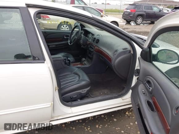 ✅ 1999 Chrysler LHS • VIN: 2C3HC56G0XH626928 • Lot: 42988849. Listed on IAAI with 68,956 mi. Free auction sales archive from the USA and detailed vehicle history report at DreamBid. Image 5.