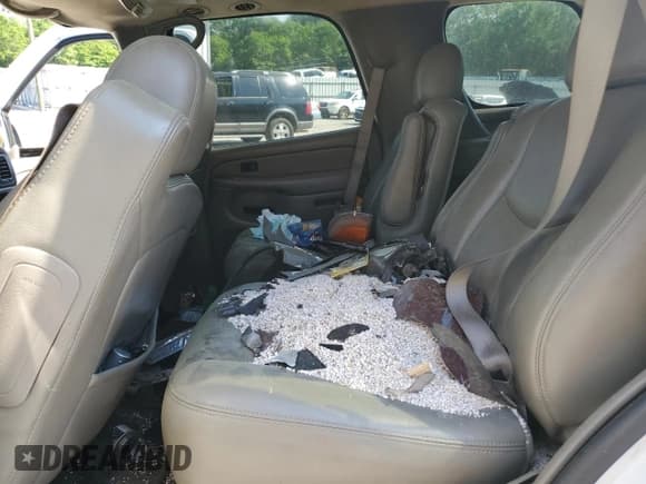 ✅ 2006 GMC Yukon SLT • VIN: 1GKEC13Z46R150635 • Лот: 53912485. Опубликован ранее на Copart с пробегом 336 748 миль. Бесплатный доступ к архиву аукционных продаж из США и подробный отчёт об истории автомобиля на DreamBid. Изображение 11.