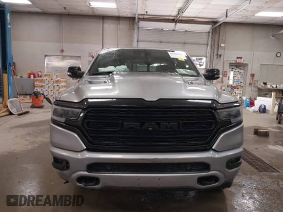 2023 Ram 1500 Limited z VIN 1C6SRFHT1PN639153, wystawiony jako IAAI lot #42466719 z przebiegiem 25 999 mil mil oraz . Historia ofert i sprzedaży dostępna na DreamBid. Obrazek 13.