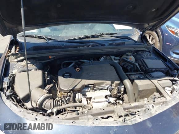 2017 Chevrolet Malibu LS z VIN 1G1ZC5ST9HF236652, wystawiony jako IAAI lot #42666966 z przebiegiem 124 756 mil mil oraz . Historia ofert i sprzedaży dostępna na DreamBid. Obrazek 10.