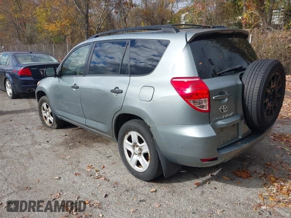 ✅ 2007 Toyota RAV4 • VIN: JTMBD33V775056620 • Lot: 43596935. Wystawiony na IAAI z przebiegiem 233 578 mil. Bezpłatny archiwum sprzedaży aukcyjnych z USA i szczegółowy raport historii pojazdu na DreamBid. Zdjęcie 3.
