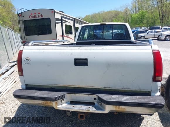 ✅ 1991 GMC Sierra 1500 • VIN: 2GTHC39N2M1512024 • Lot: 42133143. Wystawiony na IAAI z przebiegiem 216 701 mil. Bezpłatny archiwum sprzedaży aukcyjnych z USA i szczegółowy raport historii pojazdu na DreamBid. Zdjęcie 16.