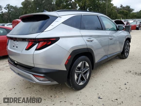 ✅ 2025 Hyundai Tucson SEL • VIN: 5NMJB3DE3SH483069 • Лот: 90029875. Опубликован ранее на Copart с пробегом 26 371 миль. Бесплатный доступ к архиву аукционных продаж из США и подробный отчёт об истории автомобиля на DreamBid. Изображение 3.