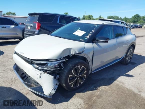 ✅ 2024 Kia EV6 Wind • VIN: KNDC3DLC1R5182759 • Lot: 42809240. Wystawiony na IAAI z przebiegiem 24 183 mil. Bezpłatny archiwum sprzedaży aukcyjnych z USA i szczegółowy raport historii pojazdu na DreamBid. Zdjęcie 2.