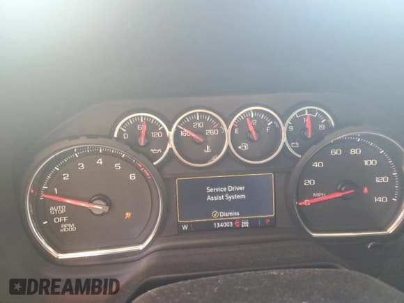 ✅ 2021 Chevrolet Suburban Z71 • VIN: 1GNSKDKD0MR193916 • Lot: 45601725. Listed on Copart with 134,003 mi. Free auction sales archive from the USA and detailed vehicle history report at DreamBid. Image 9.